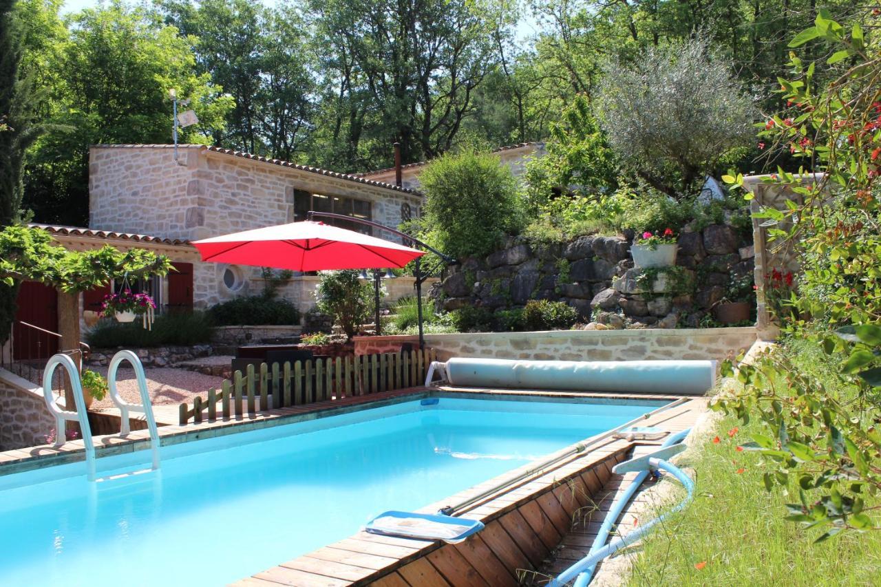 L'Establoun Apartment Saint-Martin-de-Bromes Bagian luar foto